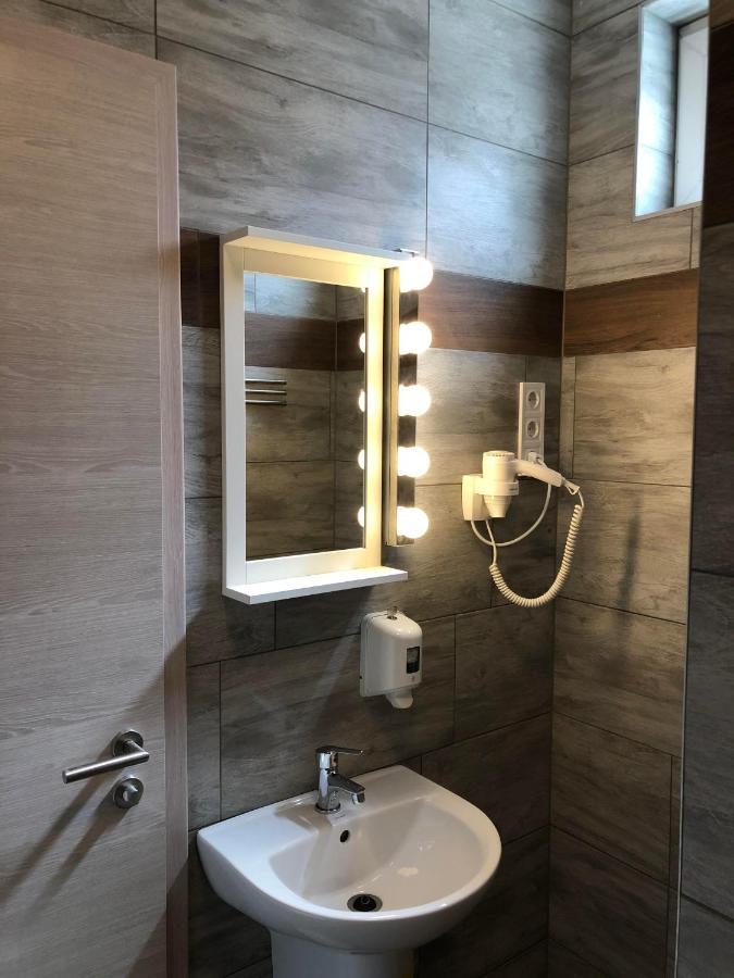 Avas Apartman มิชโคลซ์ ภายนอก รูปภาพ