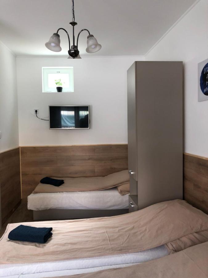 Avas Apartman มิชโคลซ์ ภายนอก รูปภาพ