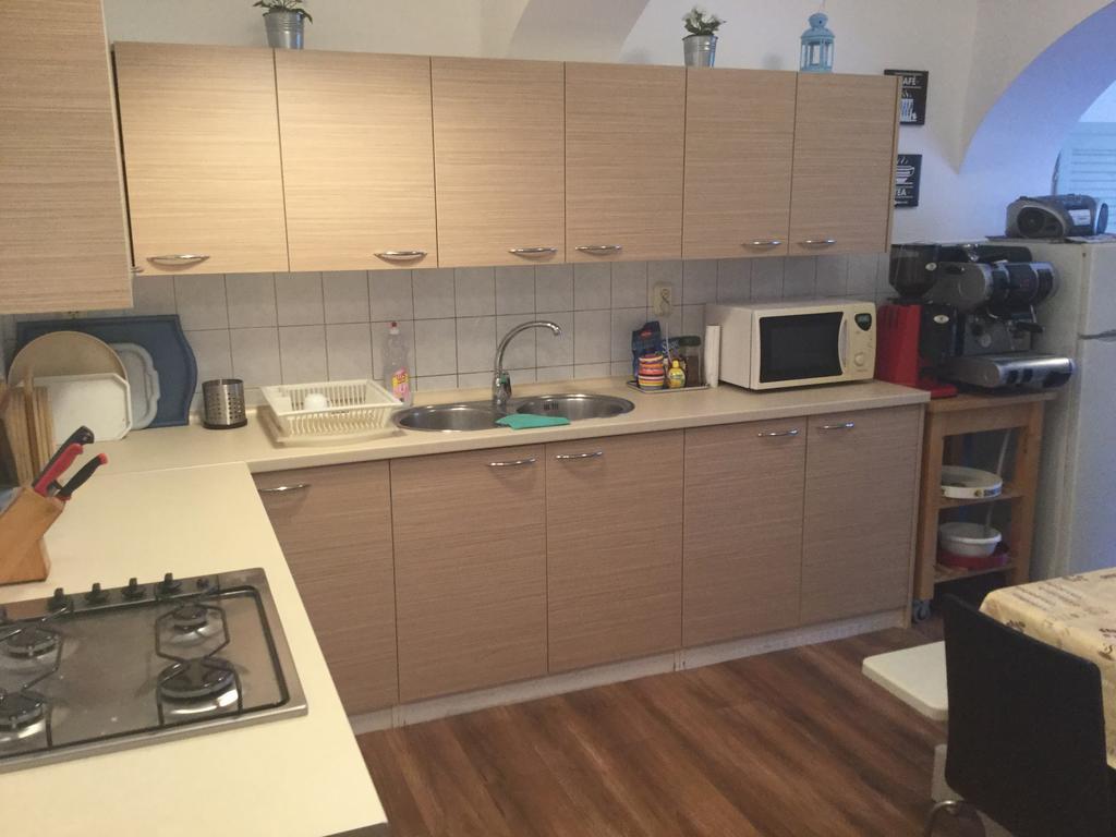 Avas Apartman มิชโคลซ์ ภายนอก รูปภาพ