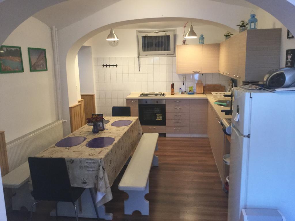 Avas Apartman มิชโคลซ์ ภายนอก รูปภาพ